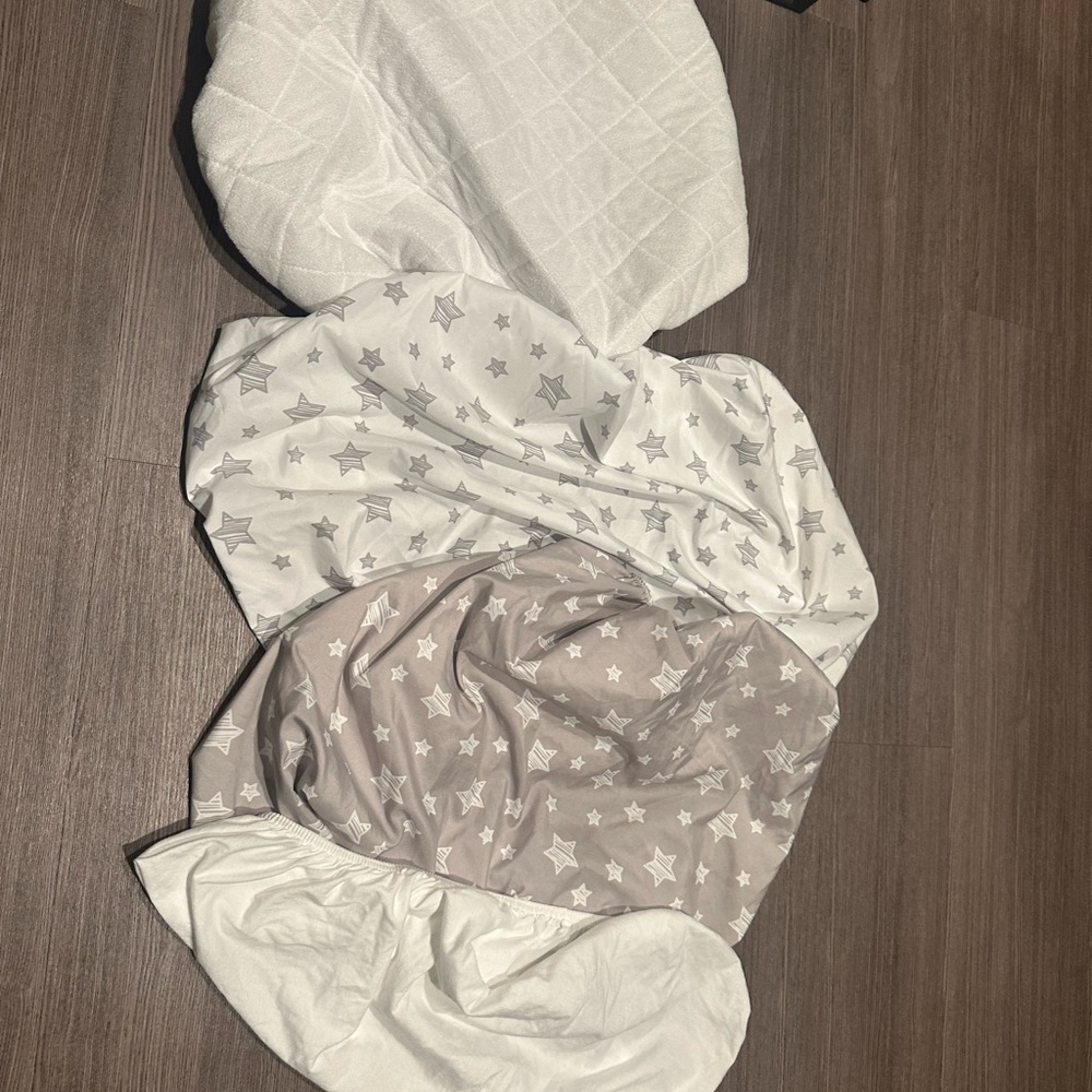 Star Patterned Fitted Bassinet Sheets